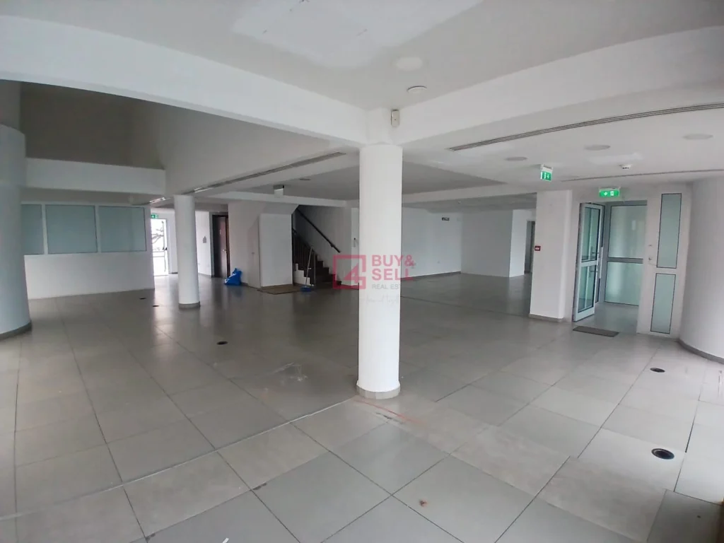 400m² Office for Rent