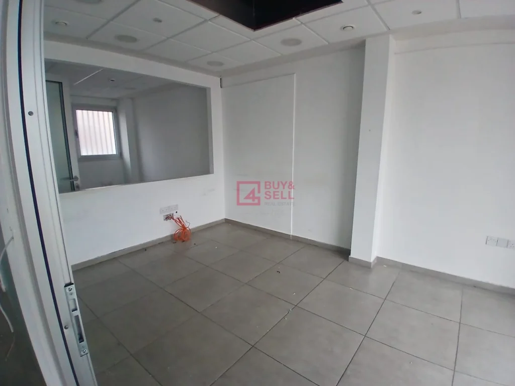 400m² Office for Rent