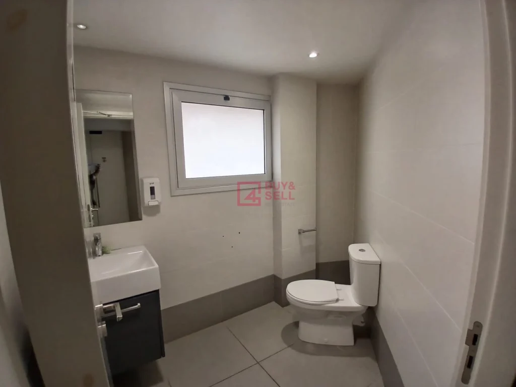 400m² Office for Rent