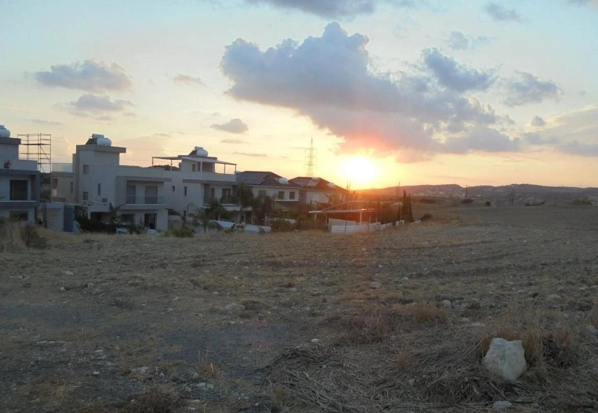 7,864m² Plot for Sale in Parekklisia, Limassol District