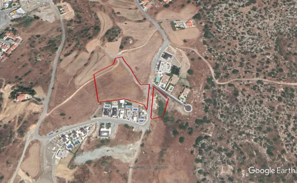 7,864m² Plot for Sale in Parekklisia, Limassol District