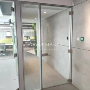 400m² Office for Rent