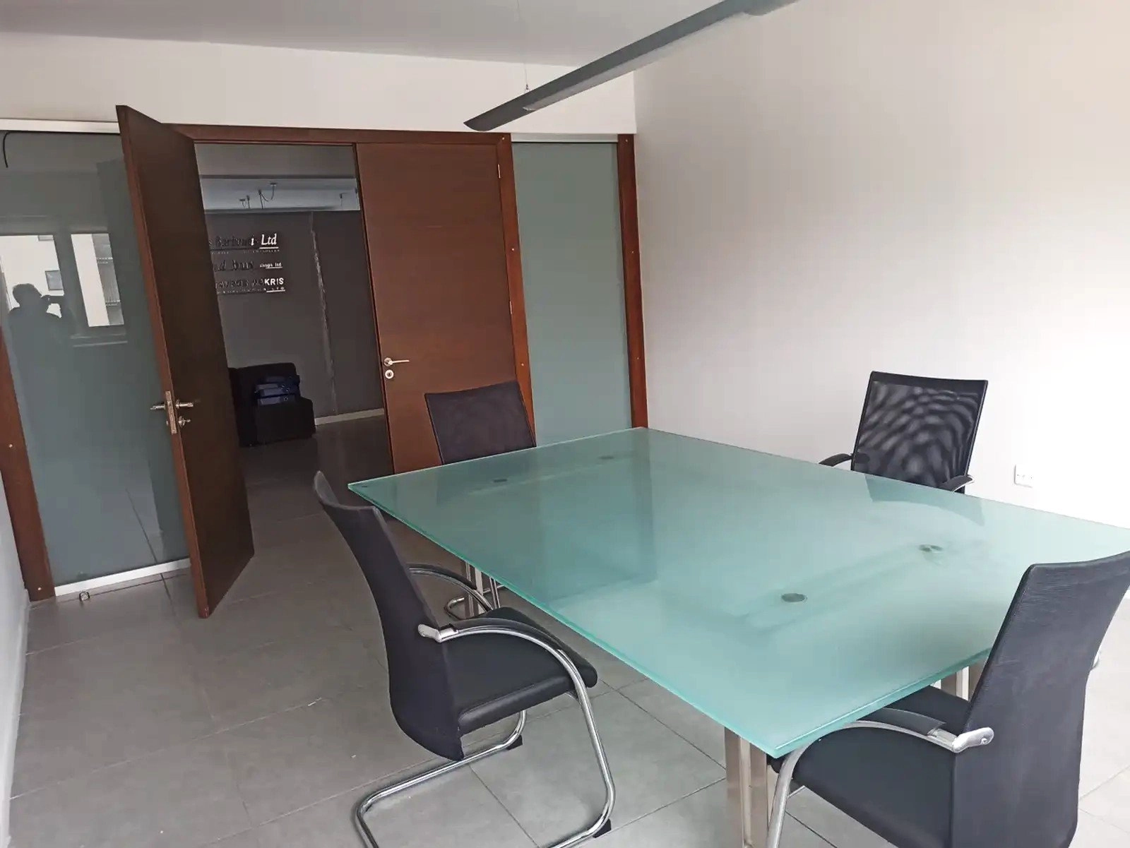 200m² Office for Rent in Limassol – Omonoia