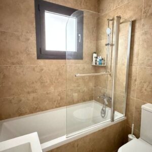 2 Bedroom Apartment for Rent in Germasogeia, Limassol District