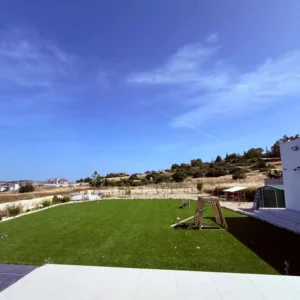 3 Bedroom House for Sale in Parekklisia, Limassol District