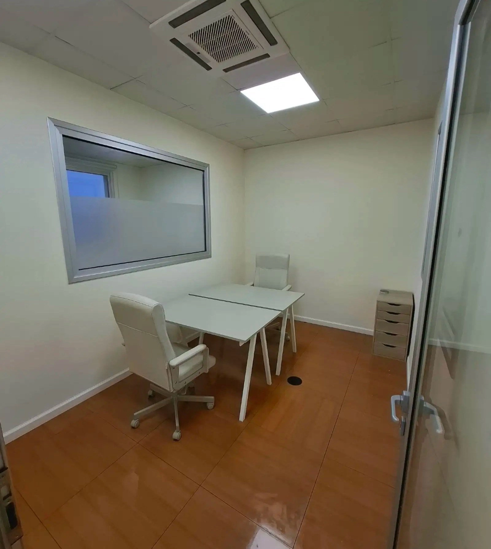 248m² Office for Rent in Limassol – Mesa Geitonia