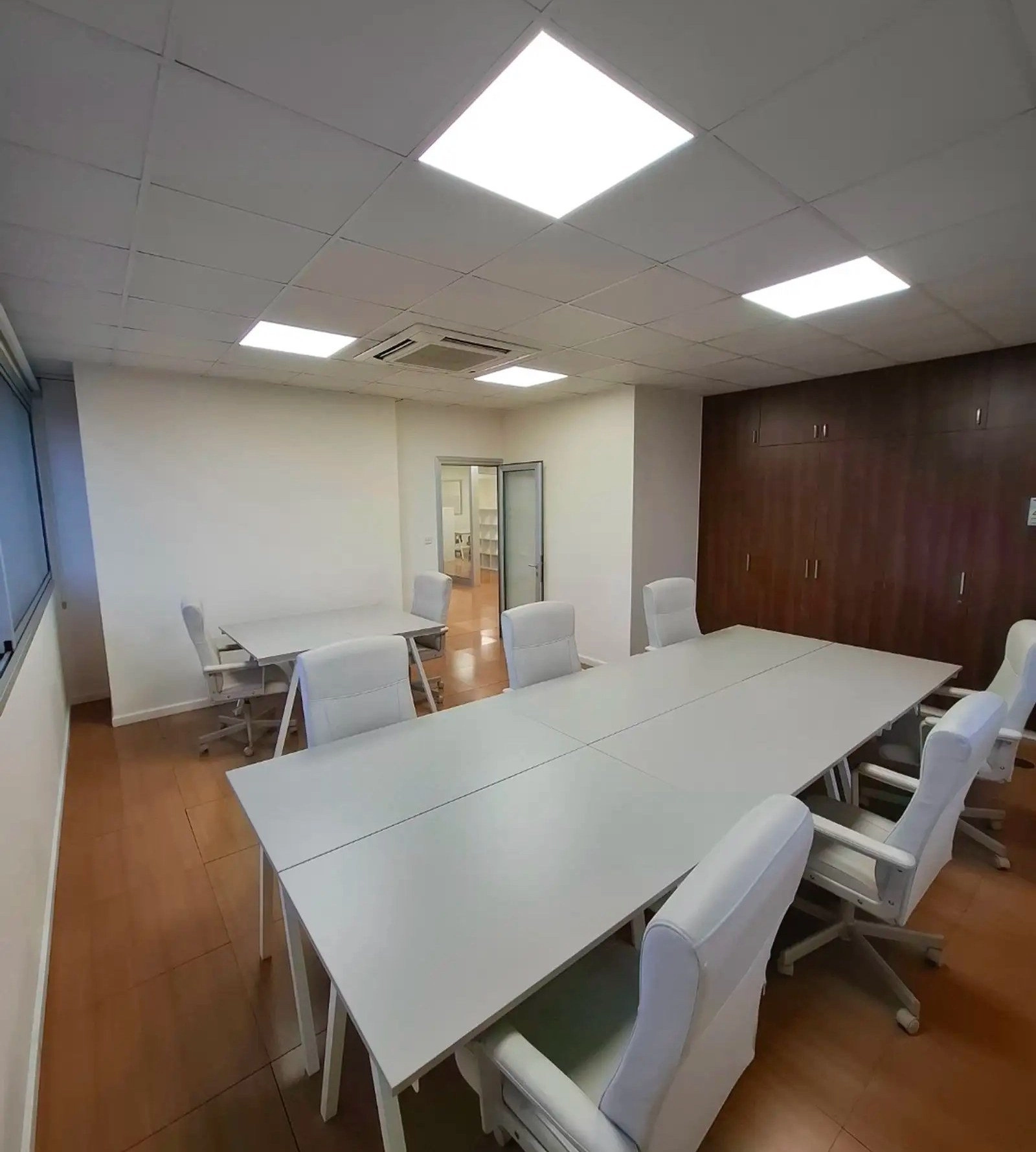 248m² Office for Rent in Limassol – Mesa Geitonia