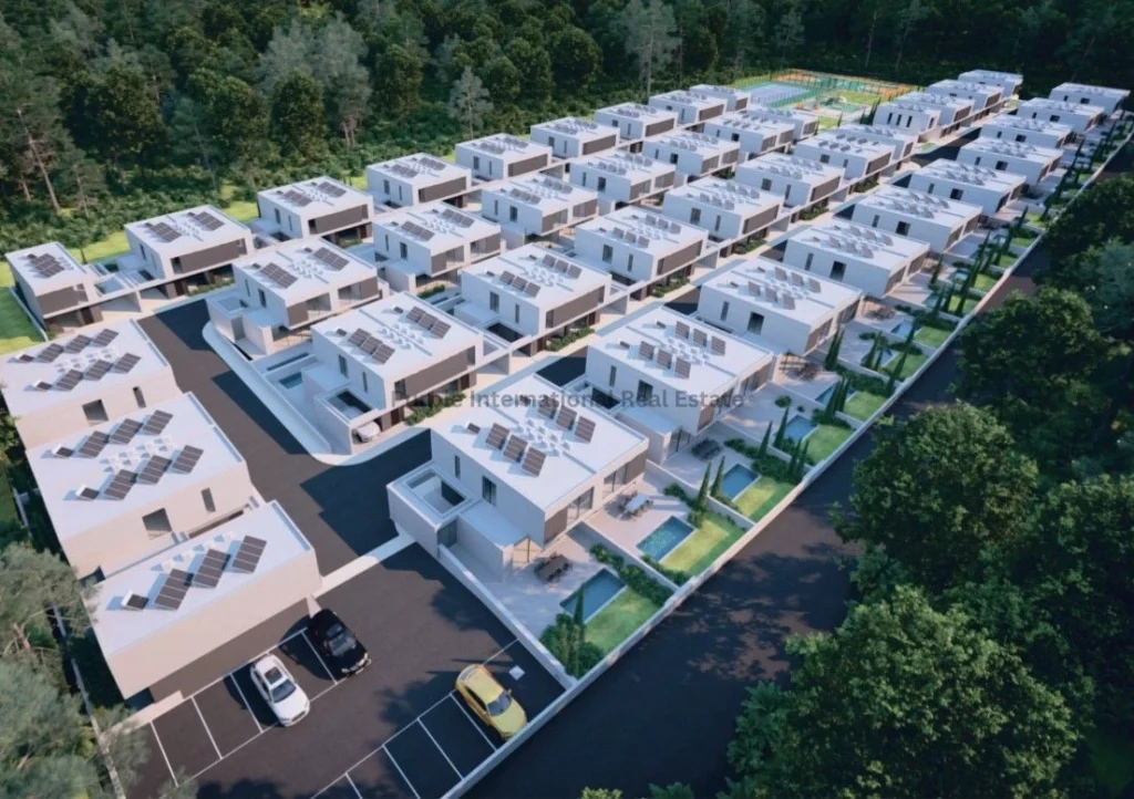 for Sale in Pervolia Larnacas