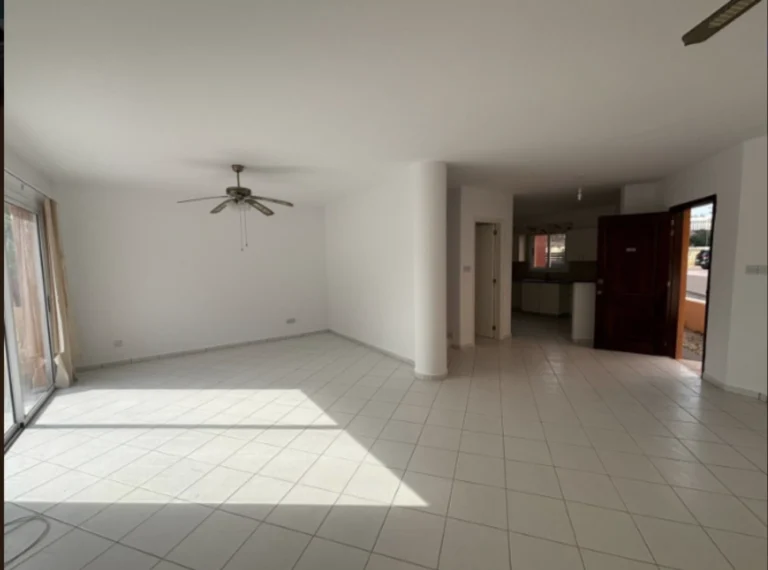 Cheap Houses and Villas for Sale Paphos up to 300000 euro