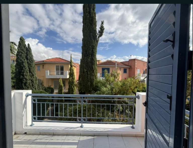 Cheap Houses and Villas for Sale Paphos up to 300000 euro