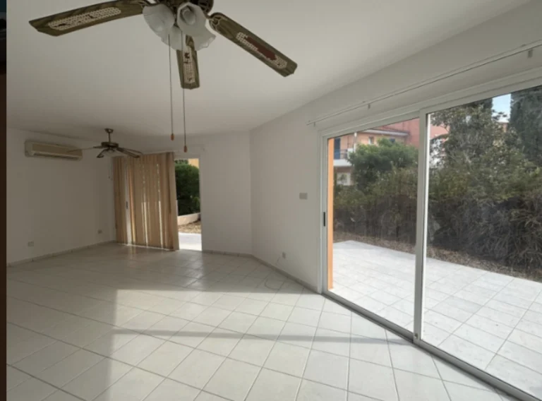 Cheap Houses and Villas for Sale Paphos up to 300000 euro
