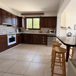 4 Bedroom House for Rent in Latchi (Lakki / Latsi), Paphos District