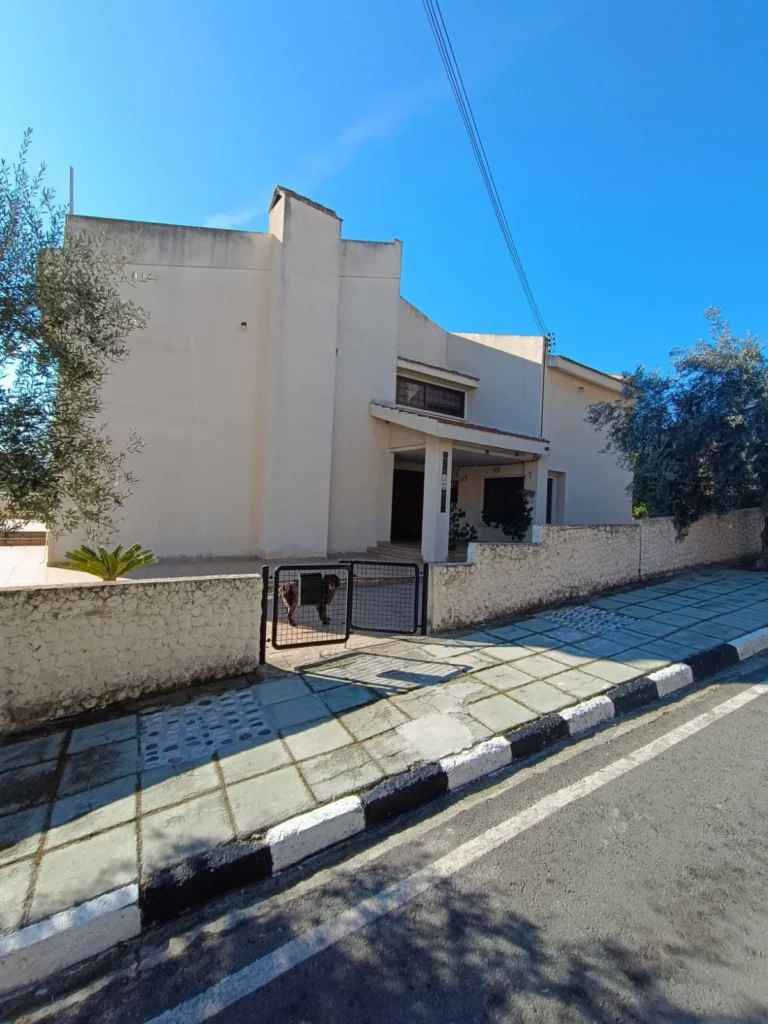 Cheap Houses and Villas for Sale Limassol up to 1000000 euro