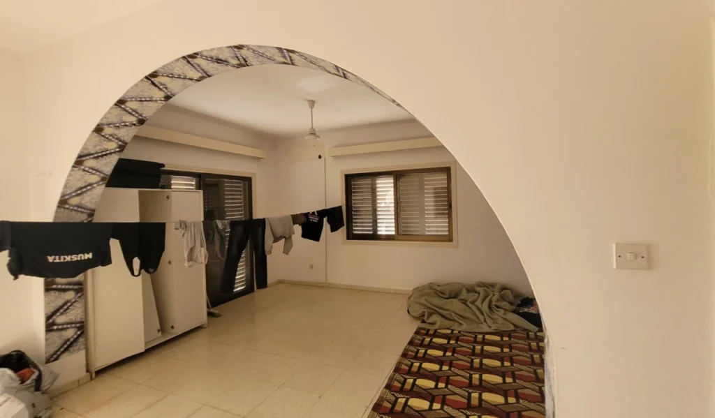 280m² Building for Sale in Geroskipou, Paphos District