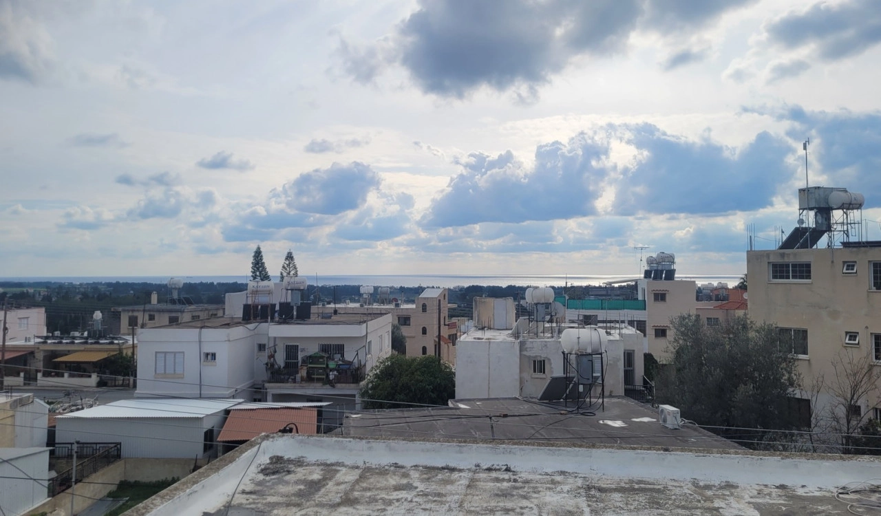 280m² Building for Sale in Geroskipou, Paphos District