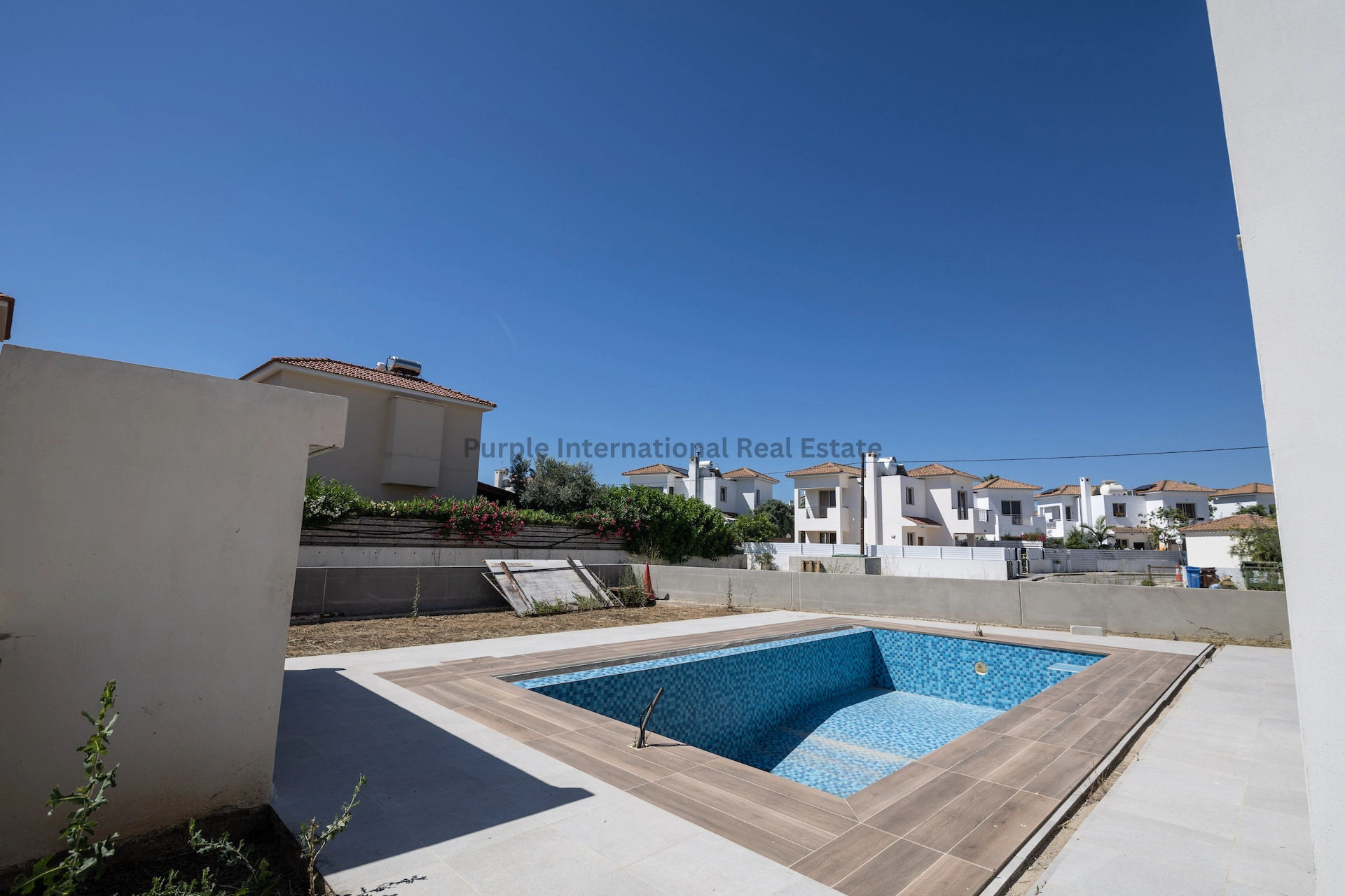 for Sale in Pervolia Larnacas