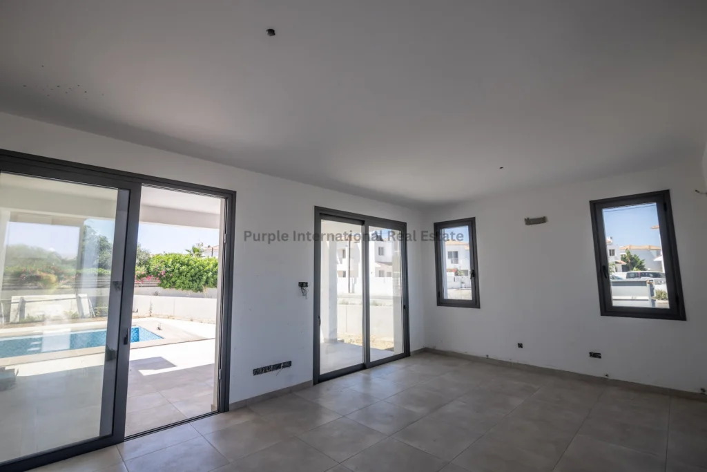 for Sale in Pervolia Larnacas