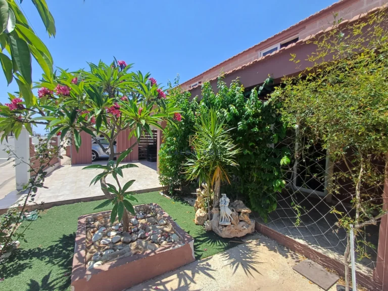 Cheap Houses and Villas for Sale Larnaca