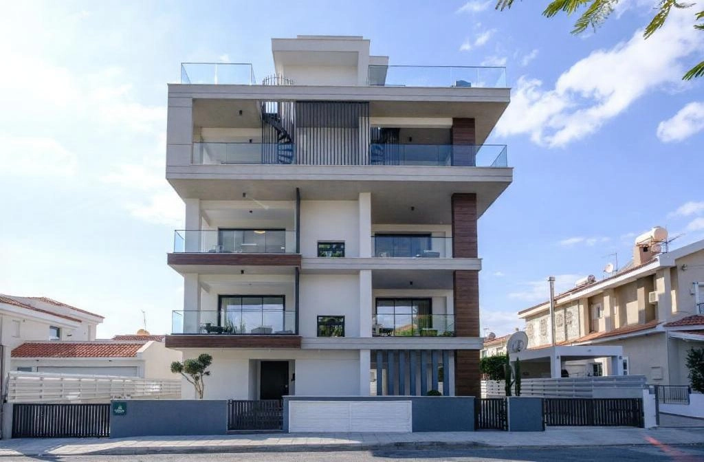 570m² Building for Sale in Germasogeia, Limassol District