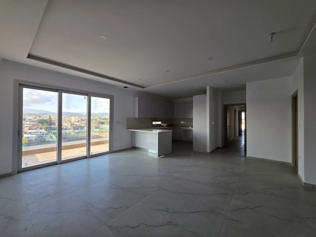 4 Bedroom Apartment for Sale in Limassol – Zakaki
