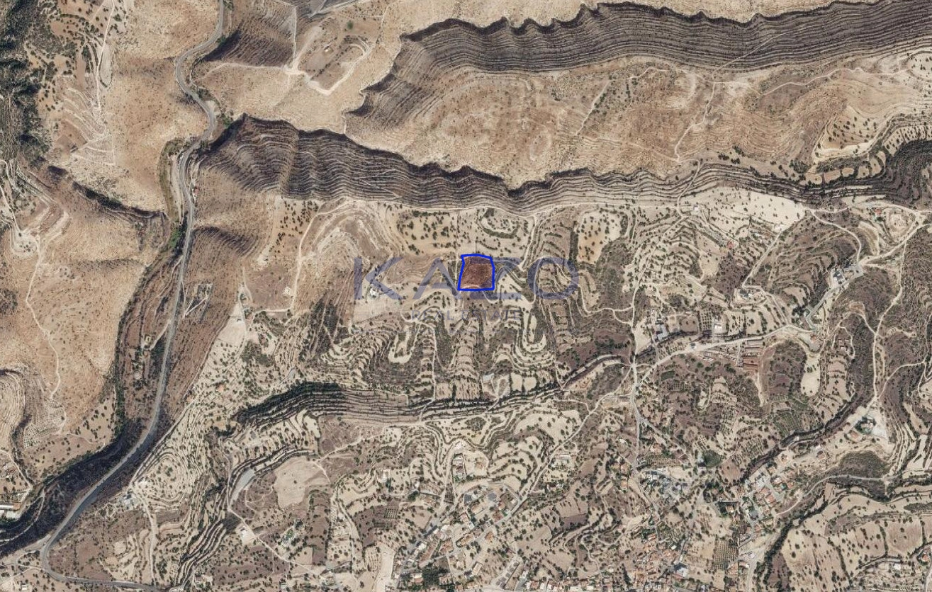 8,362m² Plot for Sale in Paramytha, Limassol District