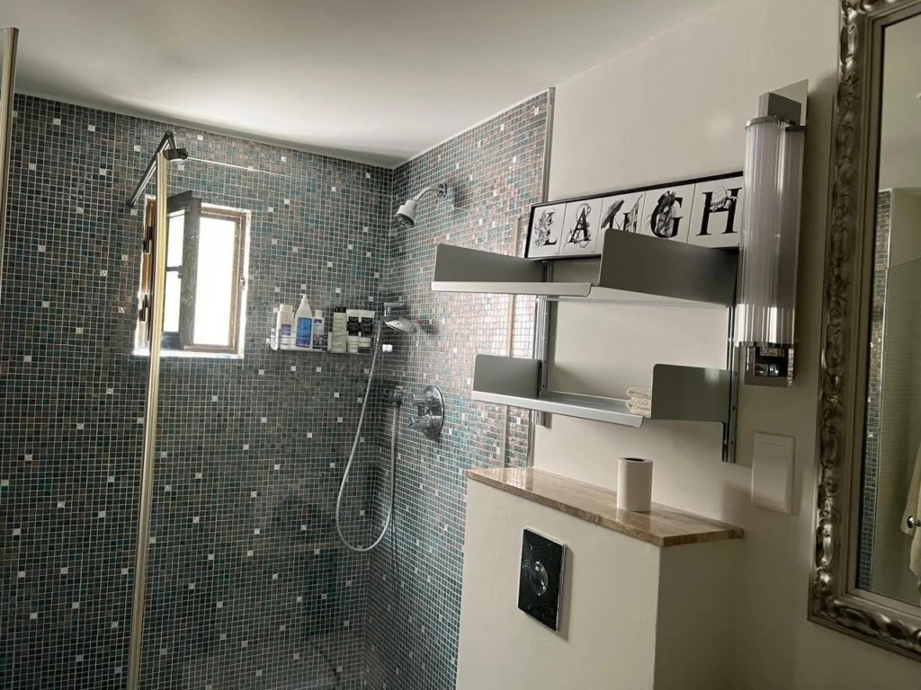 6+ Bedroom Apartment for Sale in Pyrgos Lemesou, Limassol District