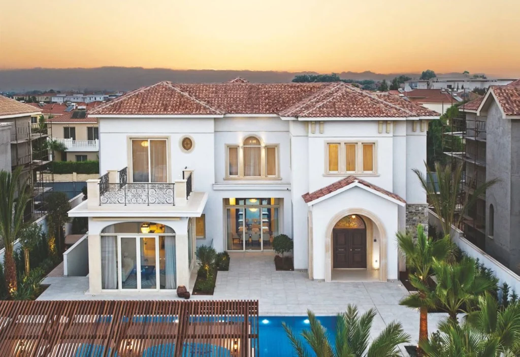 5 Bedroom House for Sale