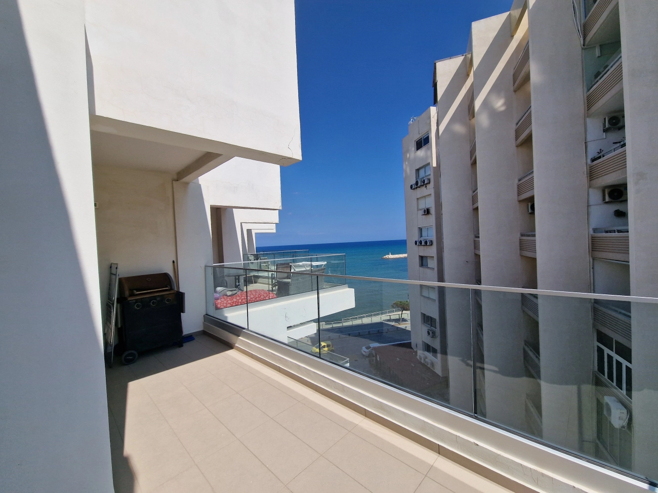728m² Building for Sale