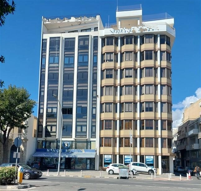3241m² Building for Sale