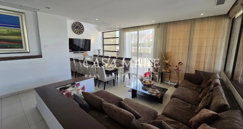 4 Bedroom House for Sale