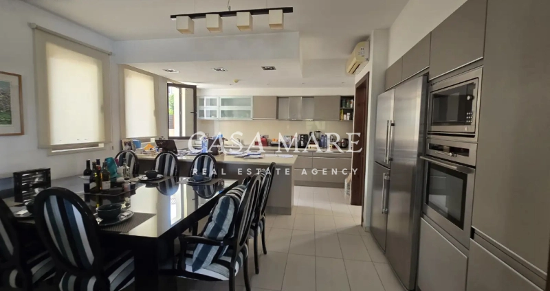 4 Bedroom House for Sale