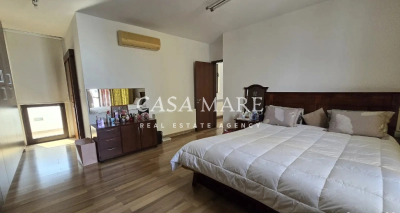 4 Bedroom House for Sale