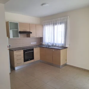 2 Bedroom House for Rent in Pervolia Larnacas