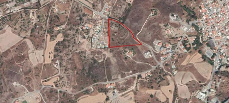 14,138m² Plot for Sale in Monagroulli, Limassol District
