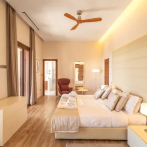 6+ Bedroom House for Sale in Aphrodite Hills, Paphos District