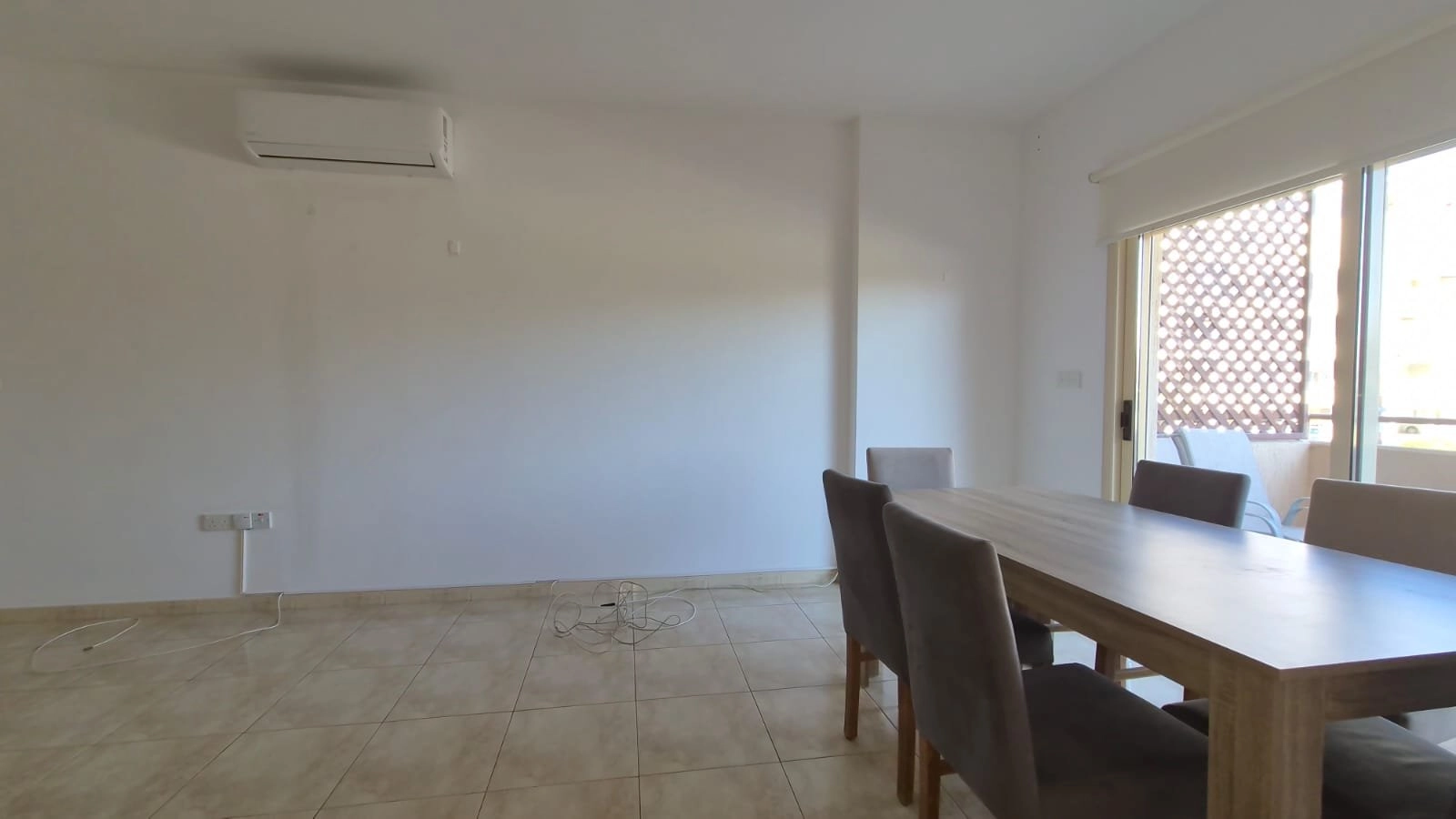 3 Bedroom Apartment for Rent in Germasogeia, Limassol District