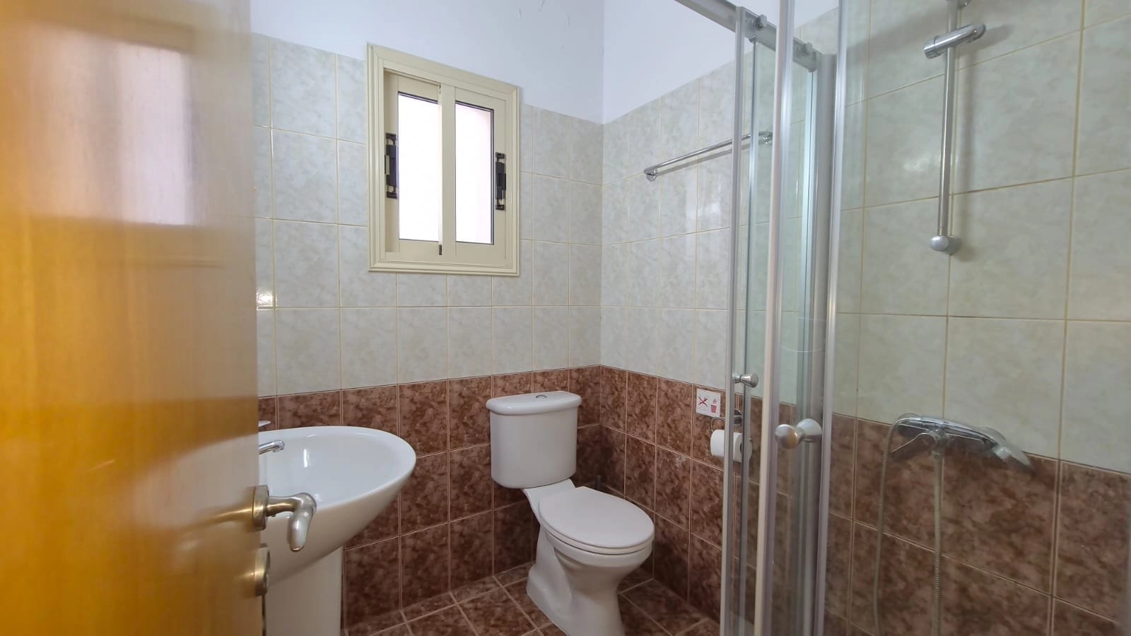 3 Bedroom Apartment for Rent in Germasogeia, Limassol District