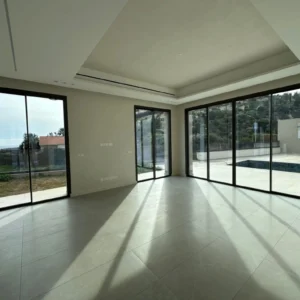5 Bedroom House for Sale in Agios Tychonas, Limassol District