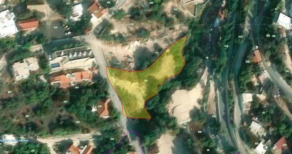 1,338m² Plot for Sale in Armou, Paphos District