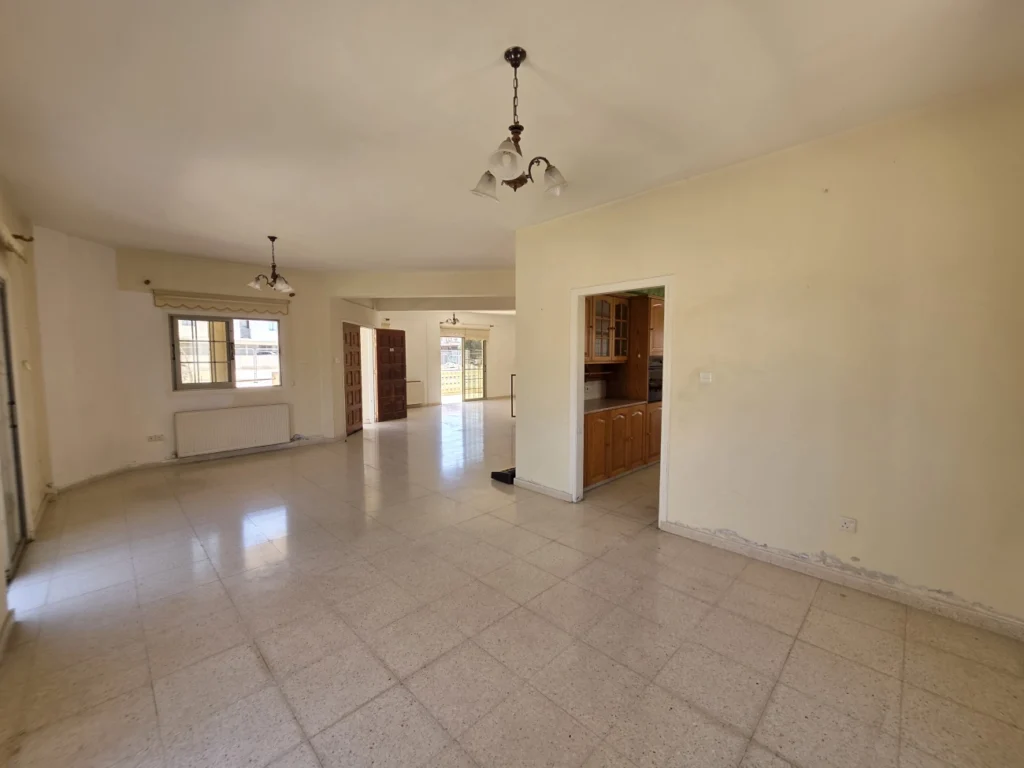 4 Bedroom House for Sale