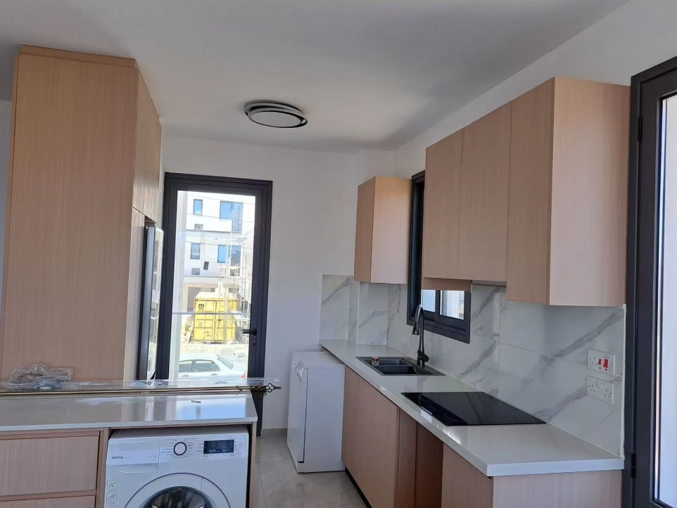652m² Building for Sale in Paphos – Universal