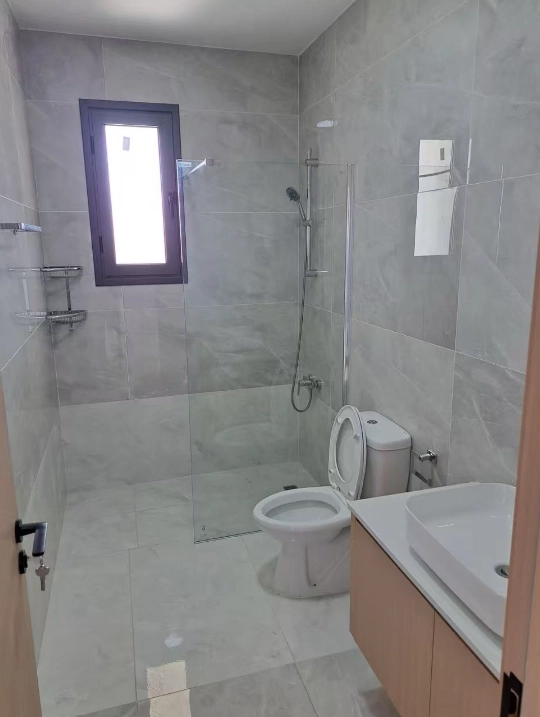 652m² Building for Sale in Paphos – Universal