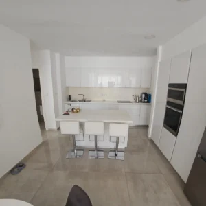 3 Bedroom Apartment for Rent in Limassol – Petrou kai Pavlou