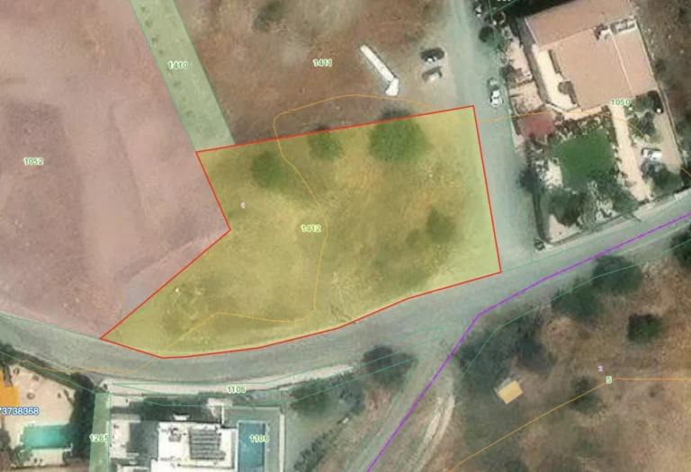 1,985m² Plot for Sale in Moni, Limassol District