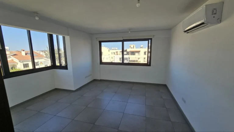 114m² Office for Rent