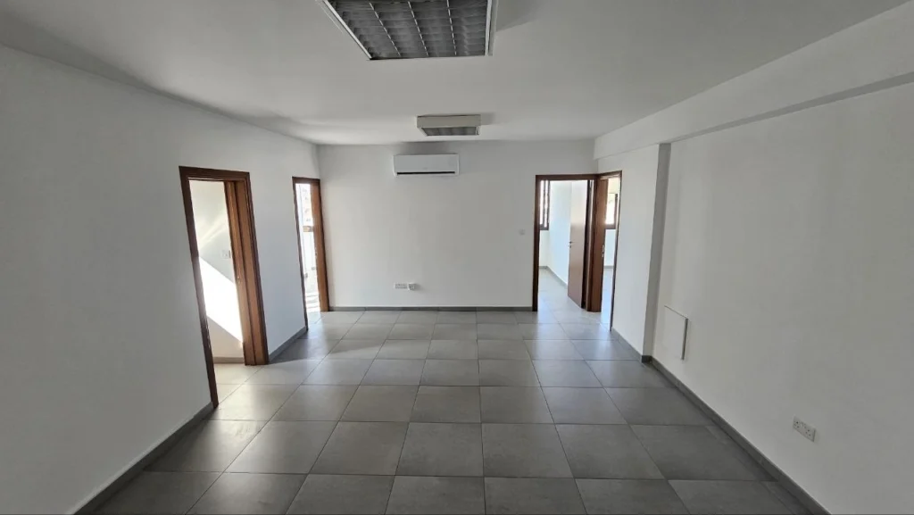 114m² Office for Rent