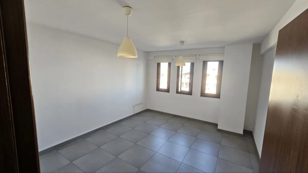 114m² Office for Rent