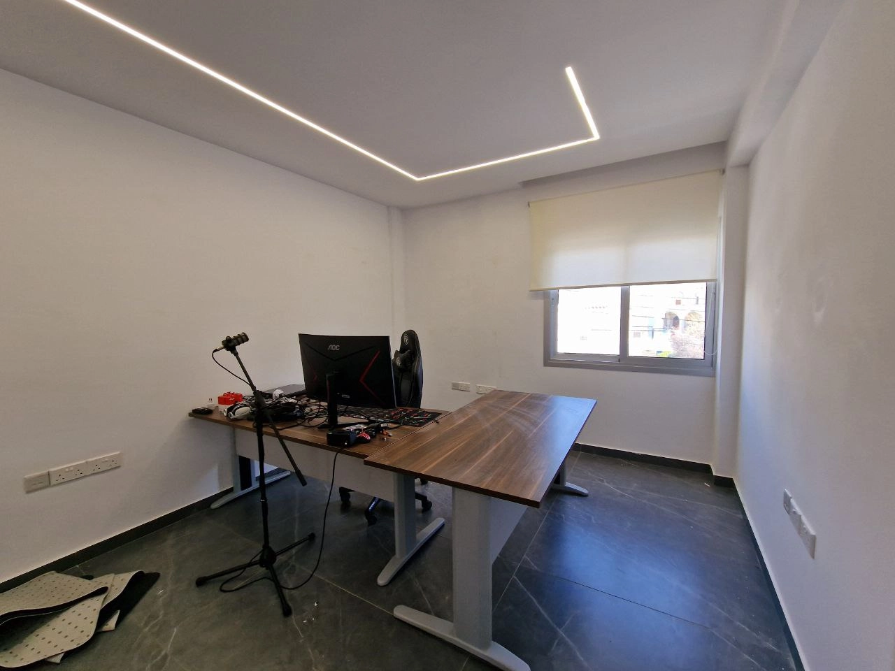 142m² Office for Rent