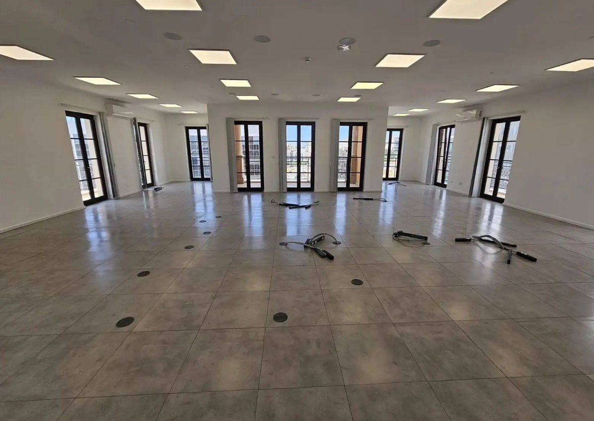 331m² Office for Sale in Limassol – Linopetra