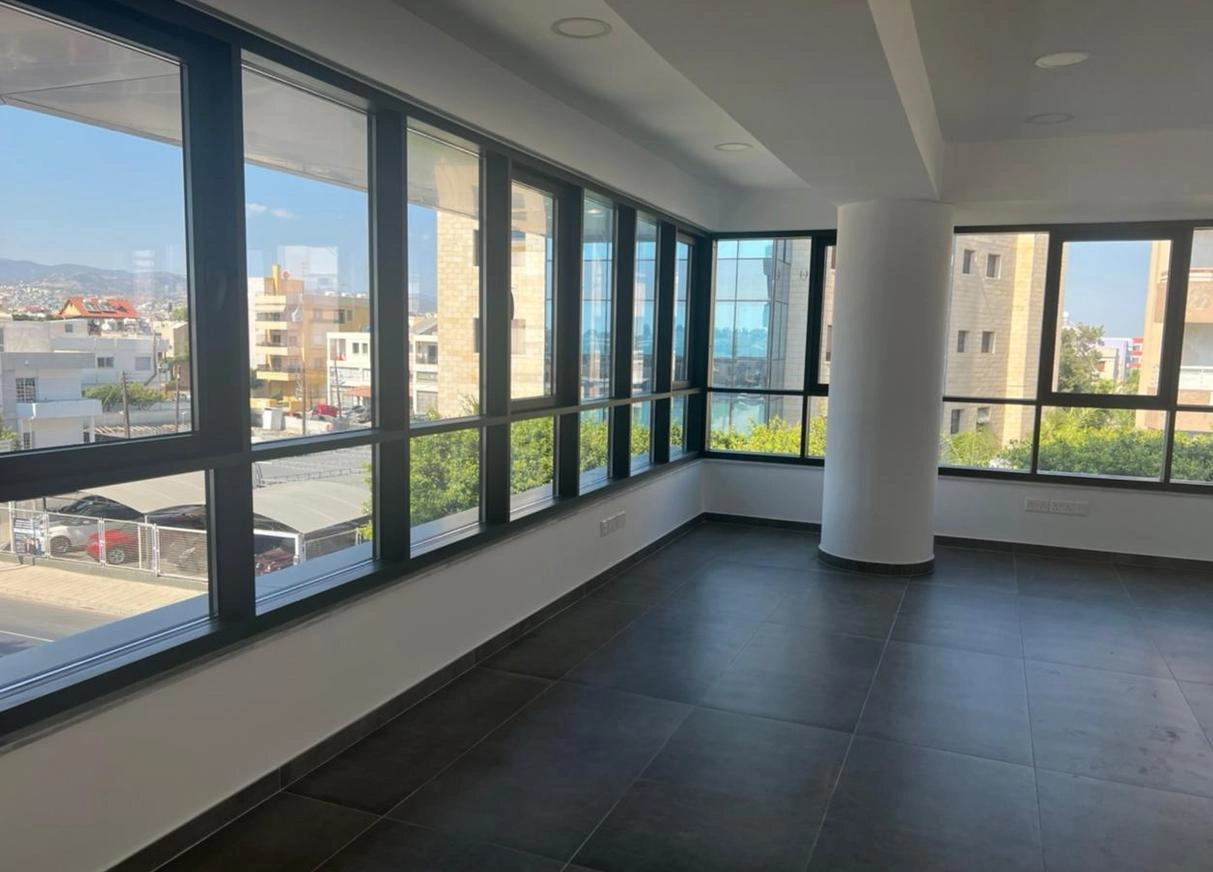 115m² Office for Rent